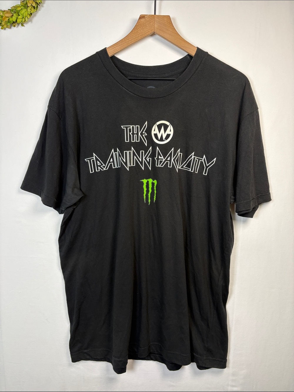 MONSTER ENERGY "W" Training Facility Black Short Sleeve Men's T-Shirt size XL